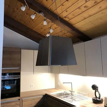 Blomatu Ii Floor * 萨斯费