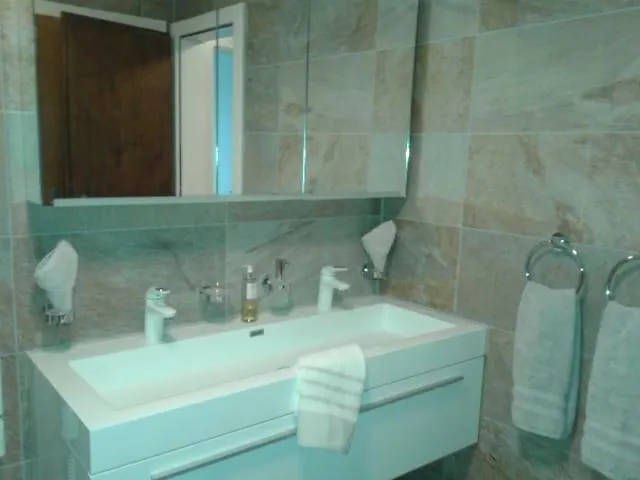 Blomatu Ii Floor شقة *